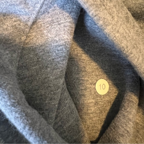 Lululemon Jacket - Picture 3 of 6